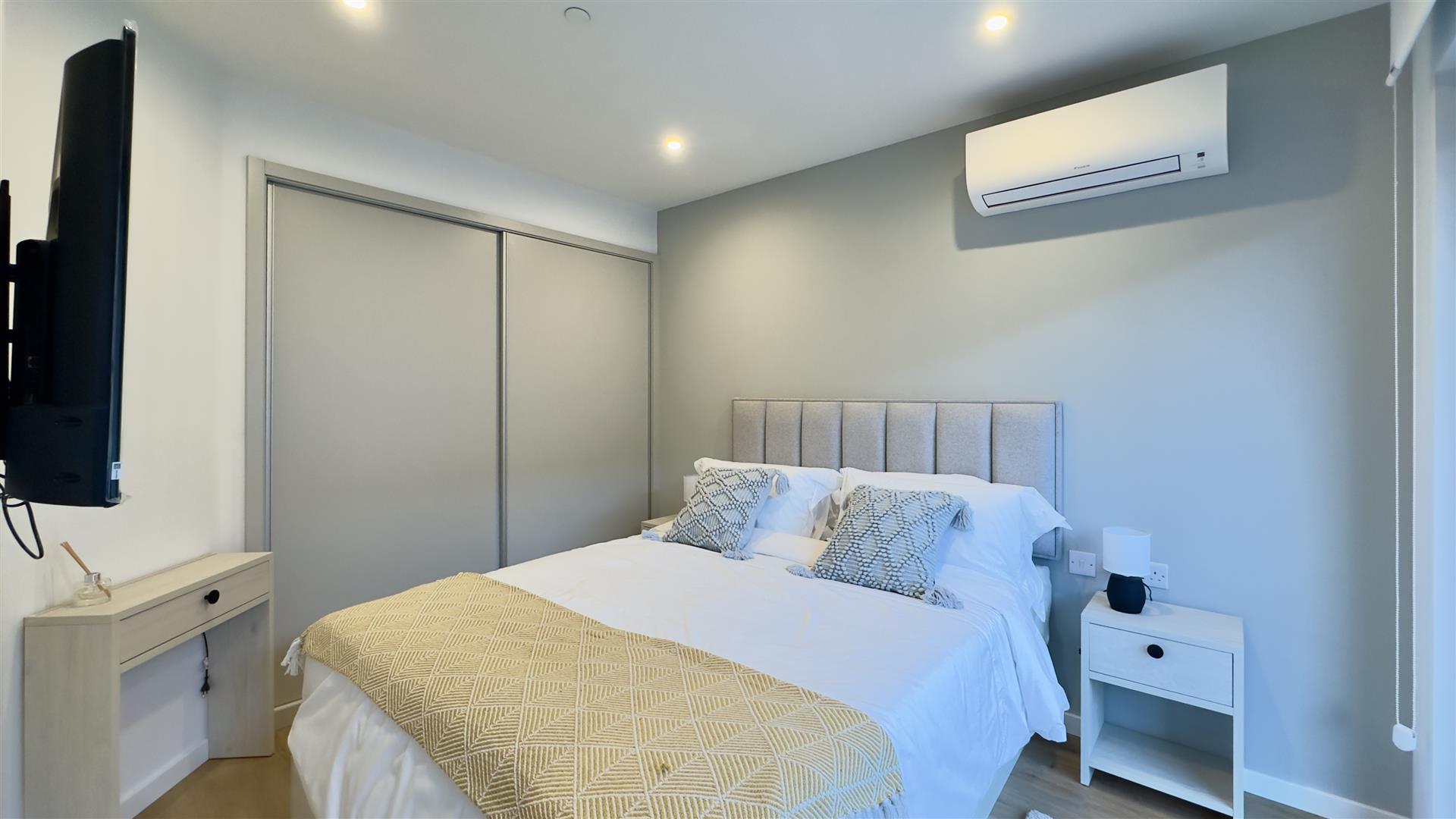  Image of Apartment - 1 Bathrooms for Rental in Victory Suites-Gibraltar, Image 7